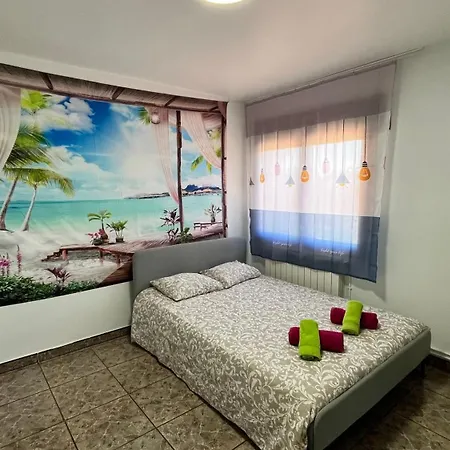Pensionat Paradise Lloret 3*