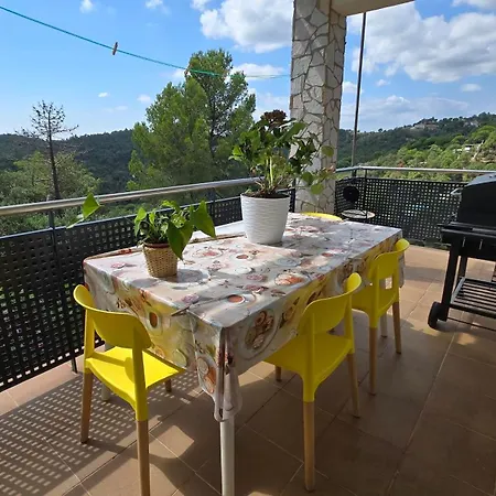Paradise Lloret Guest house