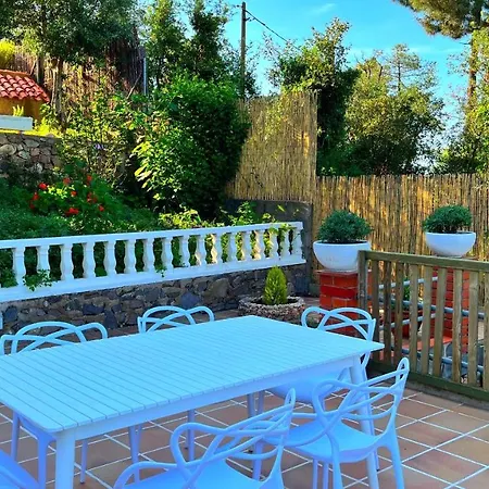 Πανσιόν Paradise Lloret Λορέτ Ντε Μαρ