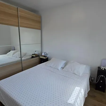 Paradise Lloret Πανσιόν Λορέτ Ντε Μαρ